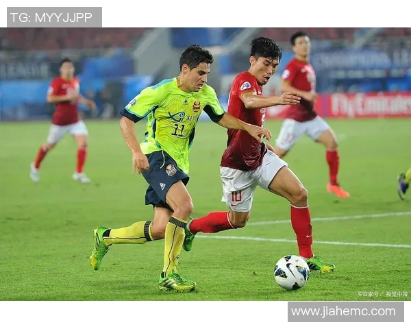 松本山与雅熊本深红激战正酣球迷热情高涨期待精彩对决