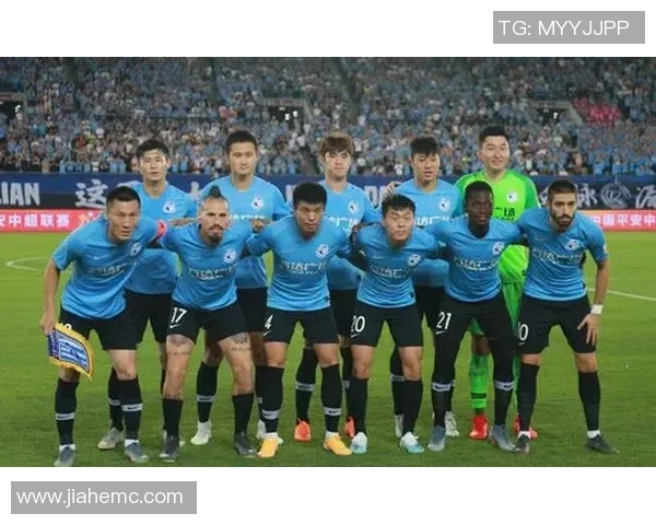 海于格松与大连的对决揭示足球战术与团队协作的精彩碰撞